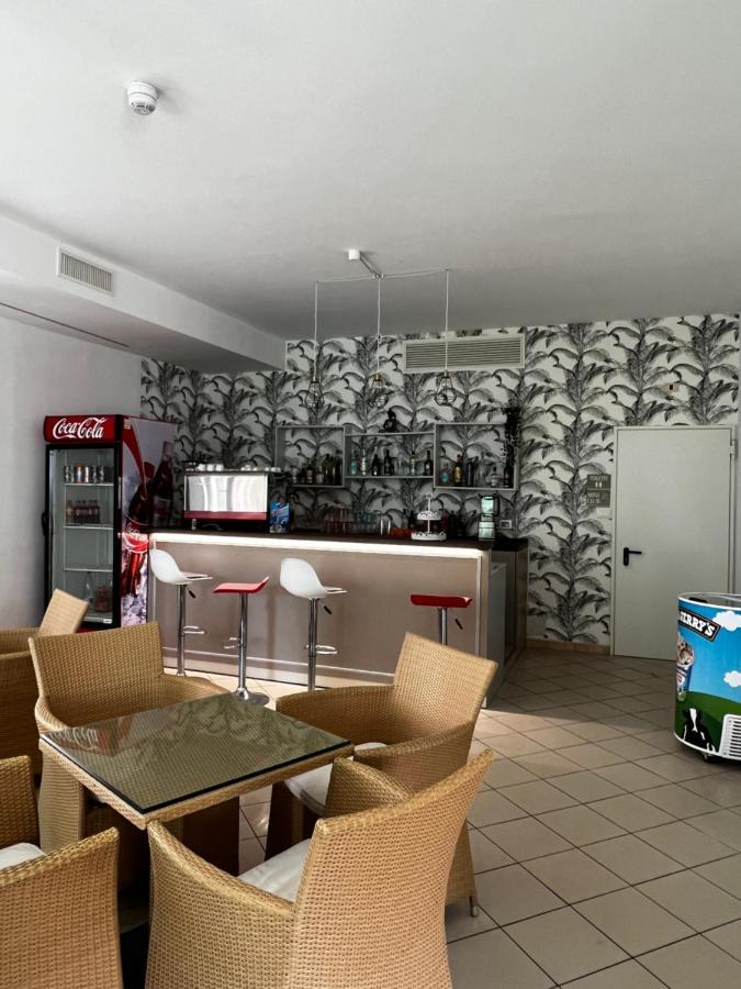 Hotel Trieste Riccione Dış mekan fotoğraf