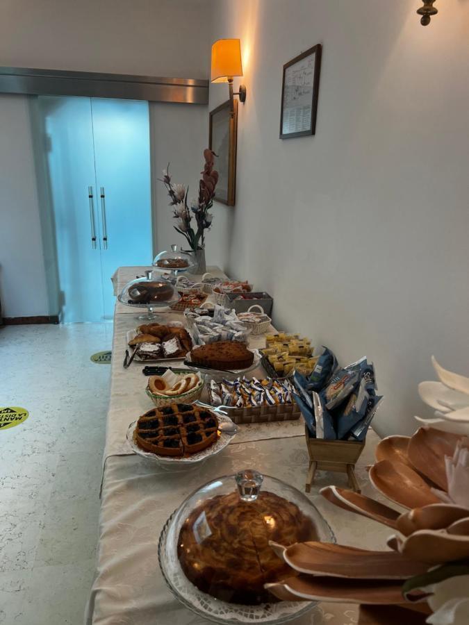 Hotel Trieste Riccione Dış mekan fotoğraf
