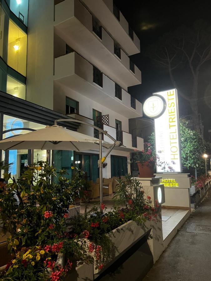 Hotel Trieste Riccione Dış mekan fotoğraf