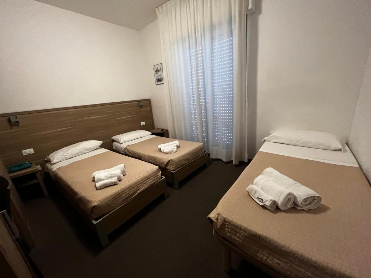 Hotel Trieste Riccione Dış mekan fotoğraf