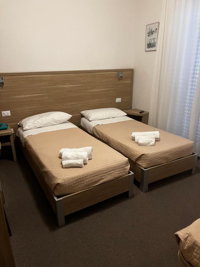 Hotel Trieste Riccione Dış mekan fotoğraf