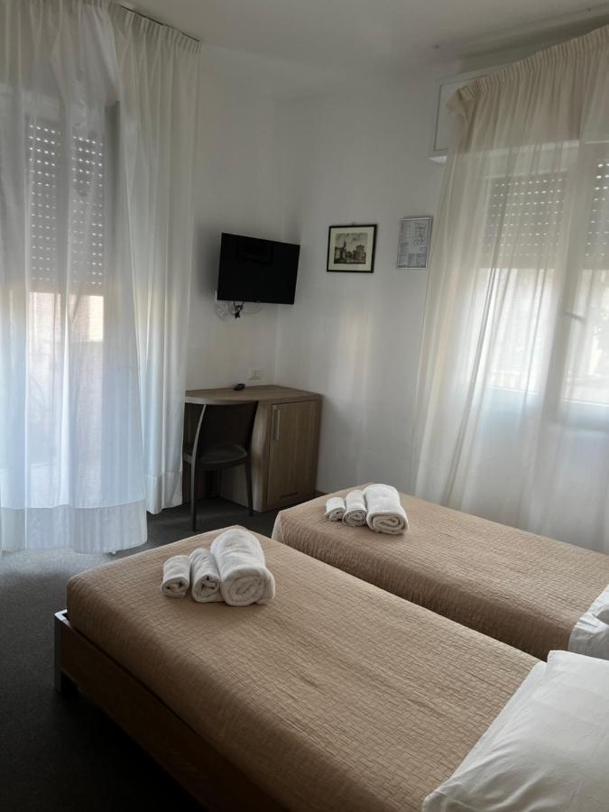 Hotel Trieste Riccione Dış mekan fotoğraf