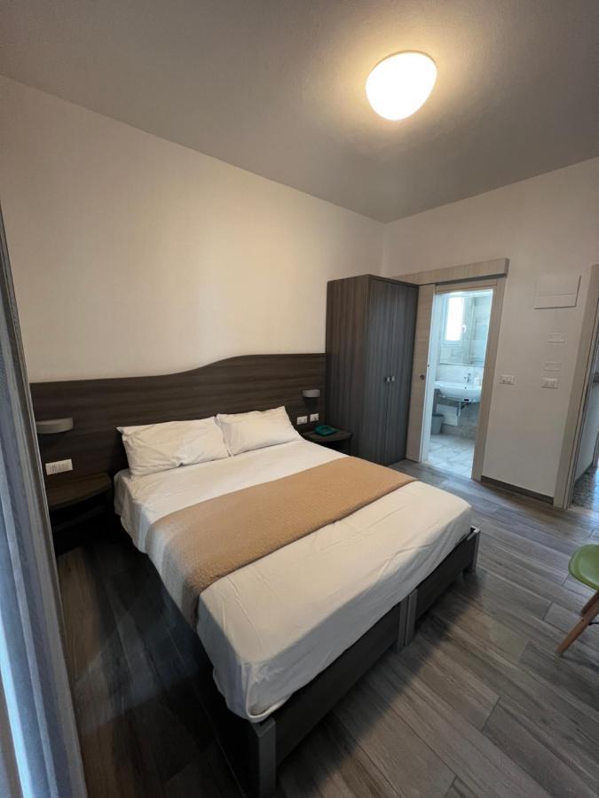 Hotel Trieste Riccione Dış mekan fotoğraf