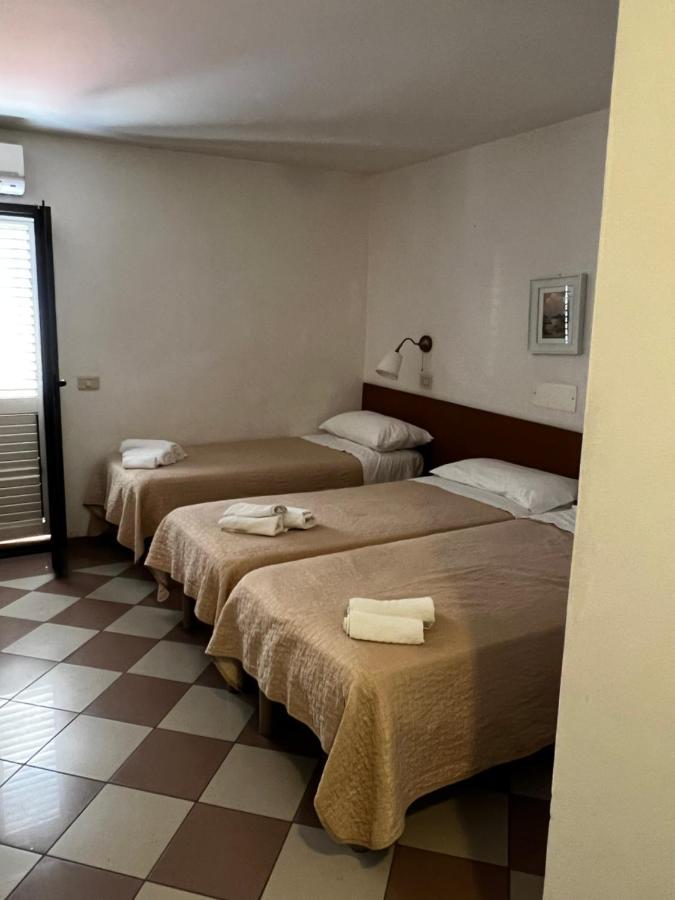 Hotel Trieste Riccione Dış mekan fotoğraf
